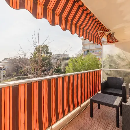 Piscine, , Calme Et Ensoleille Antibes