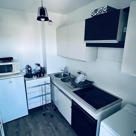 Apartment Piscine, , Calme Et Ensoleille Antibes